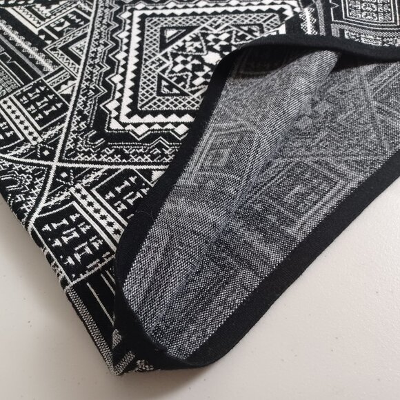 Premise Geometric Pattern Knit Pencil Skirt - Picture 7 of 15